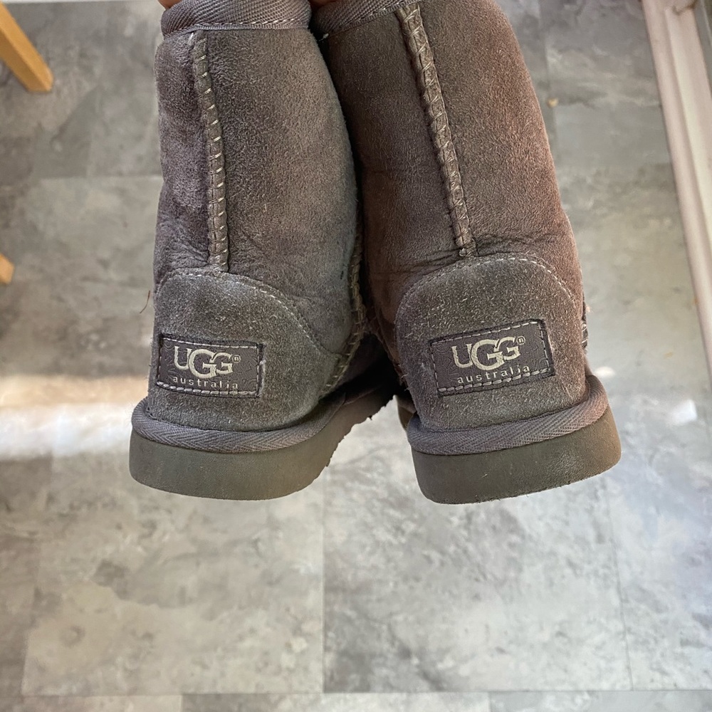 Gray Uggs toddler 10